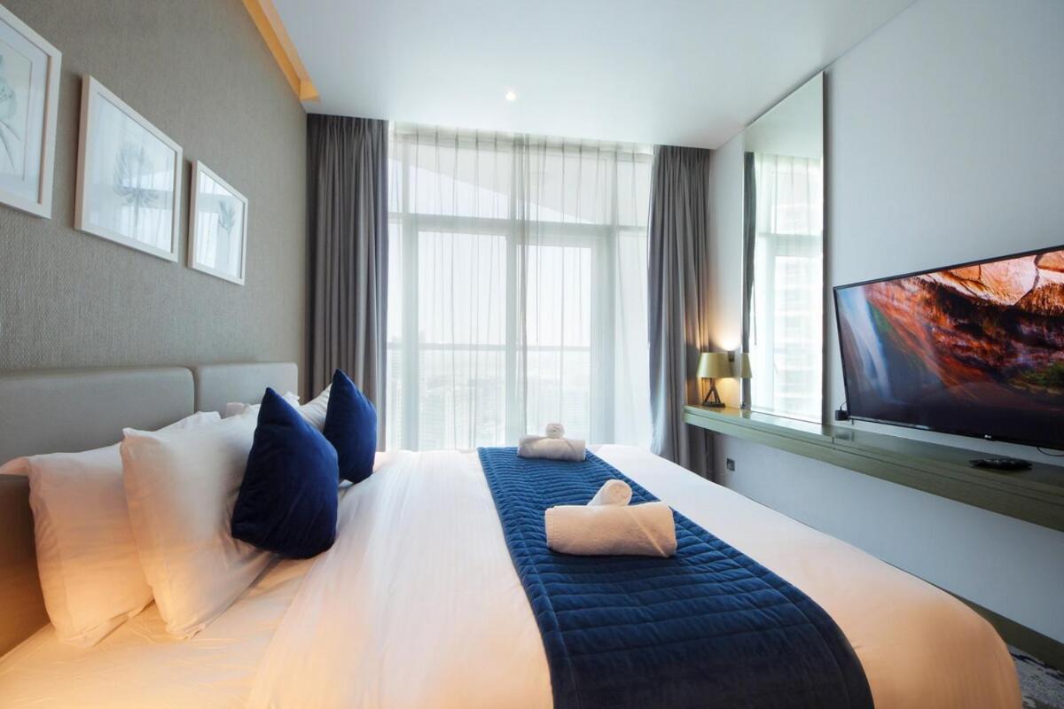 Stylish Damac Prive On Hghflr With Canal View *