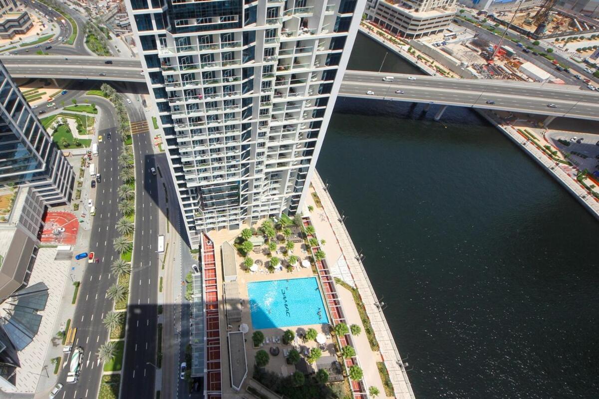 Stylish Damac Prive On Hghflr With Canal View Dubai