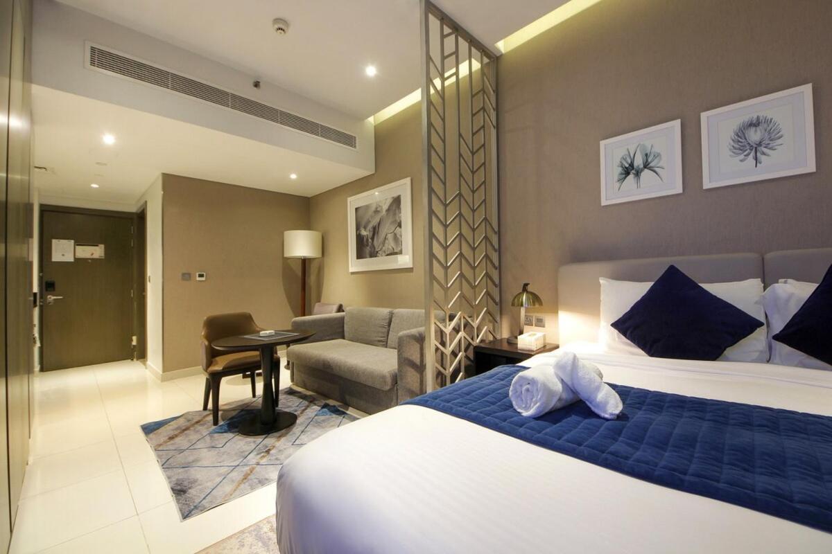 Apartment Stylish Damac Prive On Hghflr With Canal View Dubai